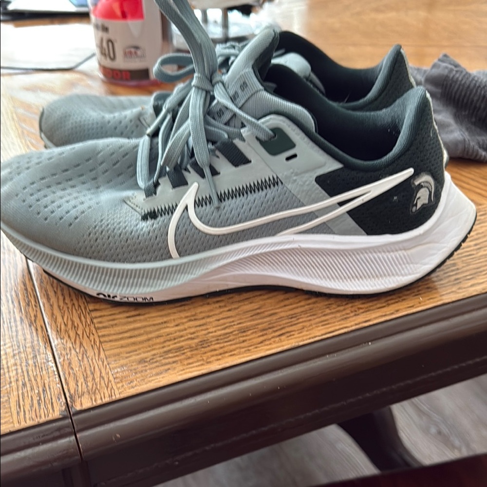Nike Pegasus 36 Michigan State Men’s 5 Women’s 6.5